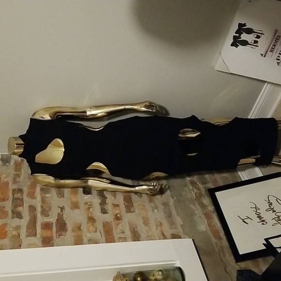 Dress - Picture 3 of 8